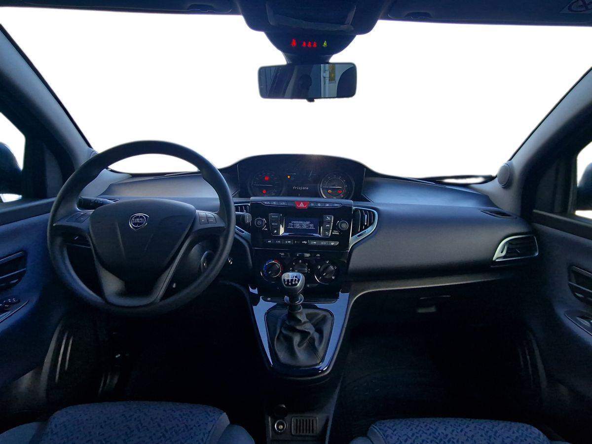 LANCIA YPSILON 1.0 IBRIDO ORO