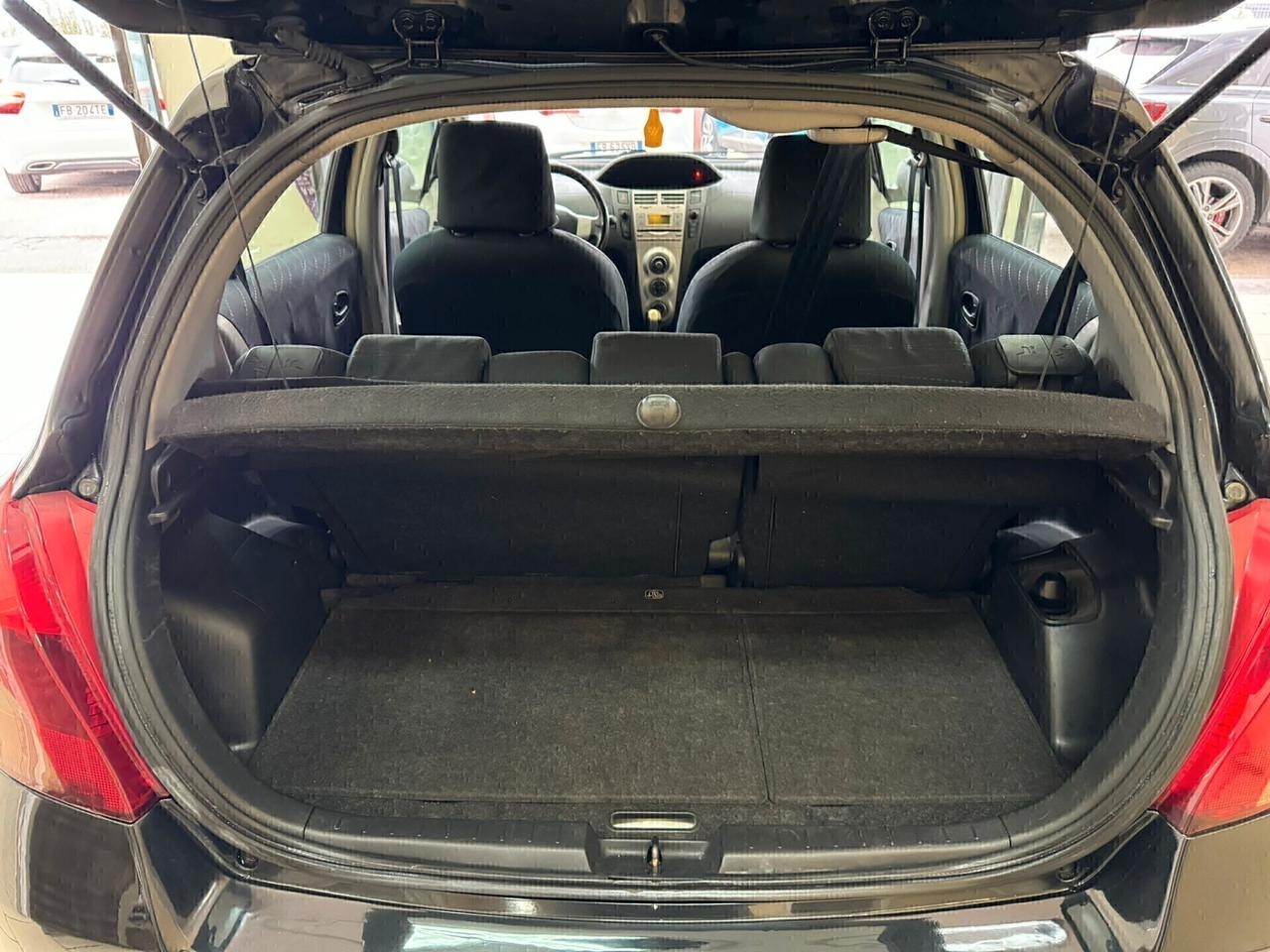 Toyota Yaris 1000 5 porte Full Optional