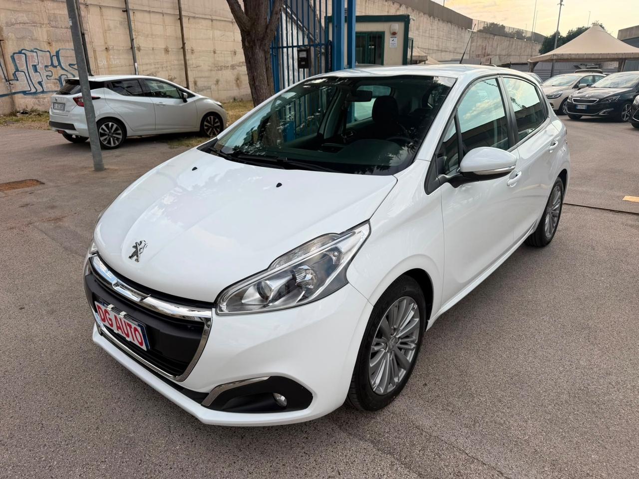 Peugeot 208 BlueHDi 75 S&S 5 porte Active