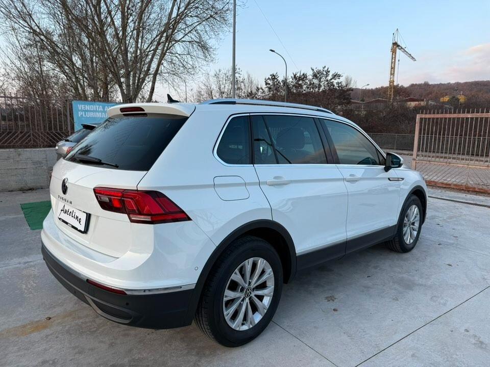Volkswagen Tiguan 2.0 TDI 150 CV DSG RETRO-LED