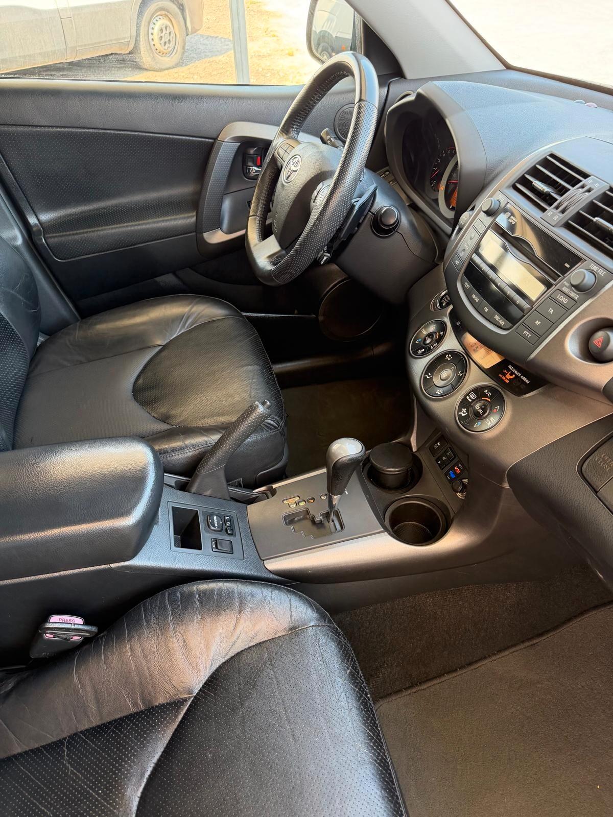 Toyota RAV 4 RAV4 Crossover 2.2 D-Cat A/T 150 CV Luxury