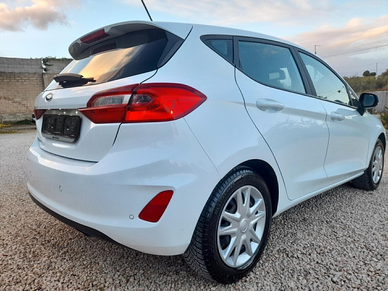 Ford Fiesta 1.5 EcoBlue 5 porte Connect Anno 2020
