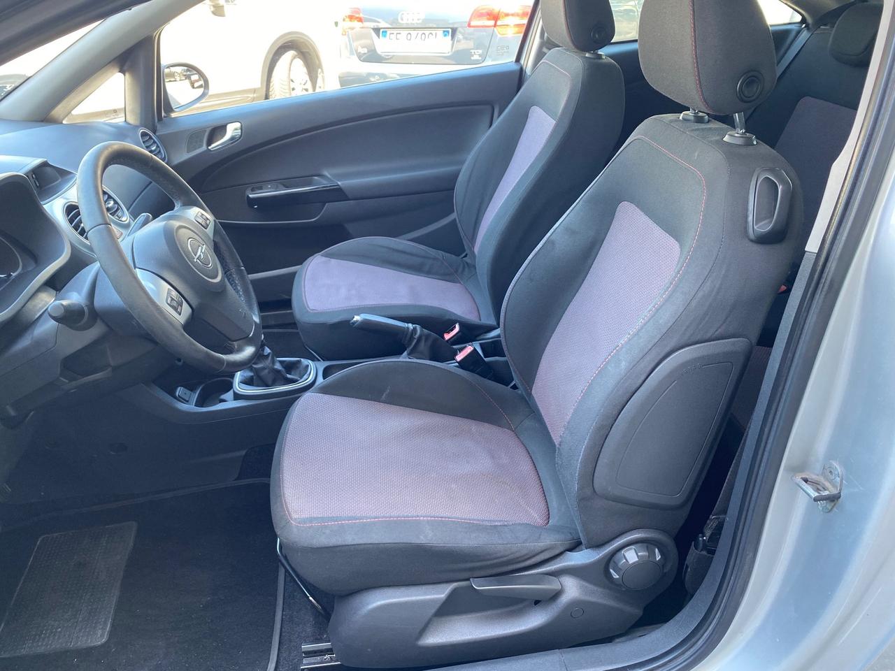 Opel Corsa 1.2 85CV 3 porte GPL - 2012