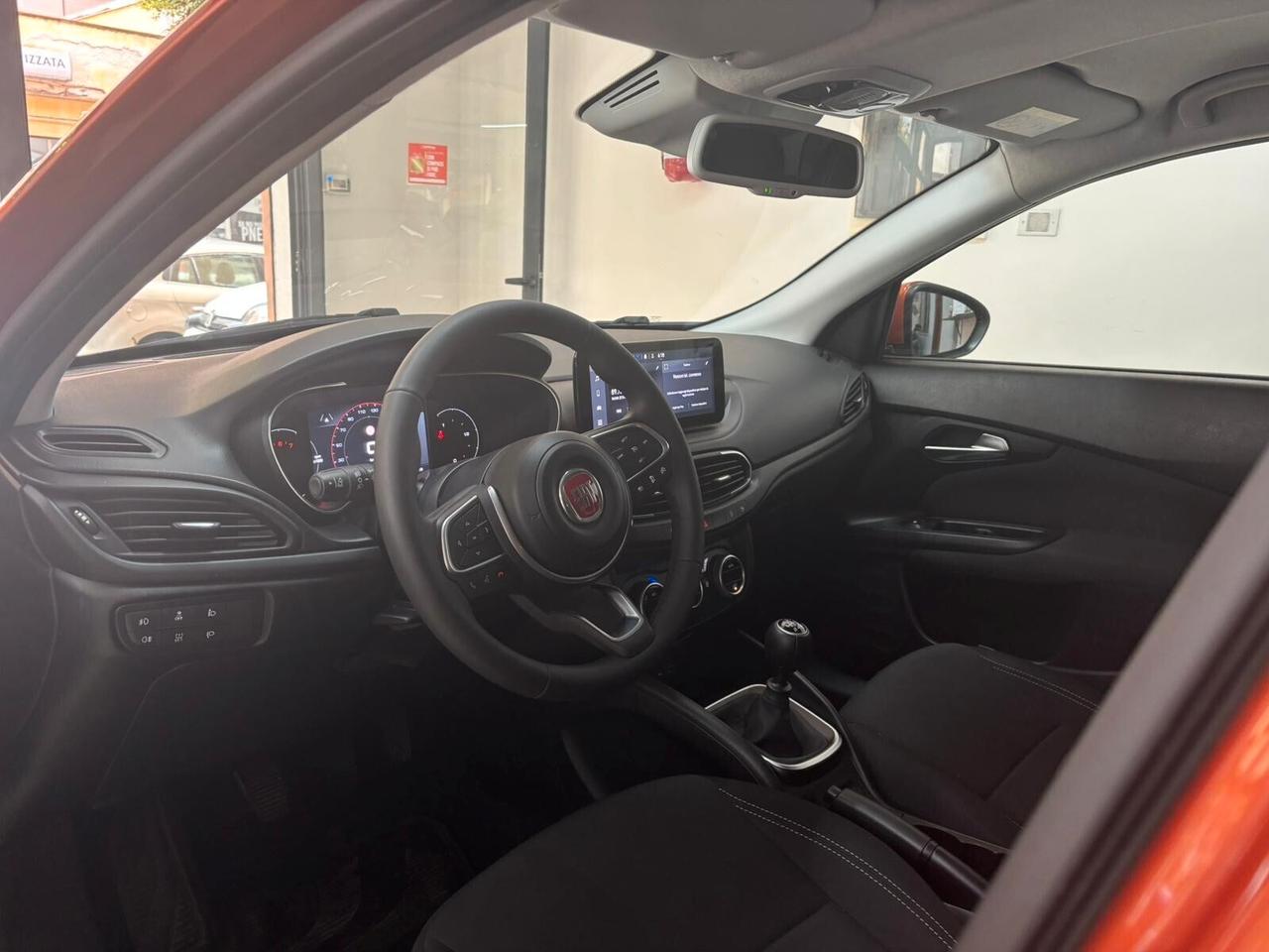 Fiat Tipo 1.6 130cv M-Jet SW Cross Plus