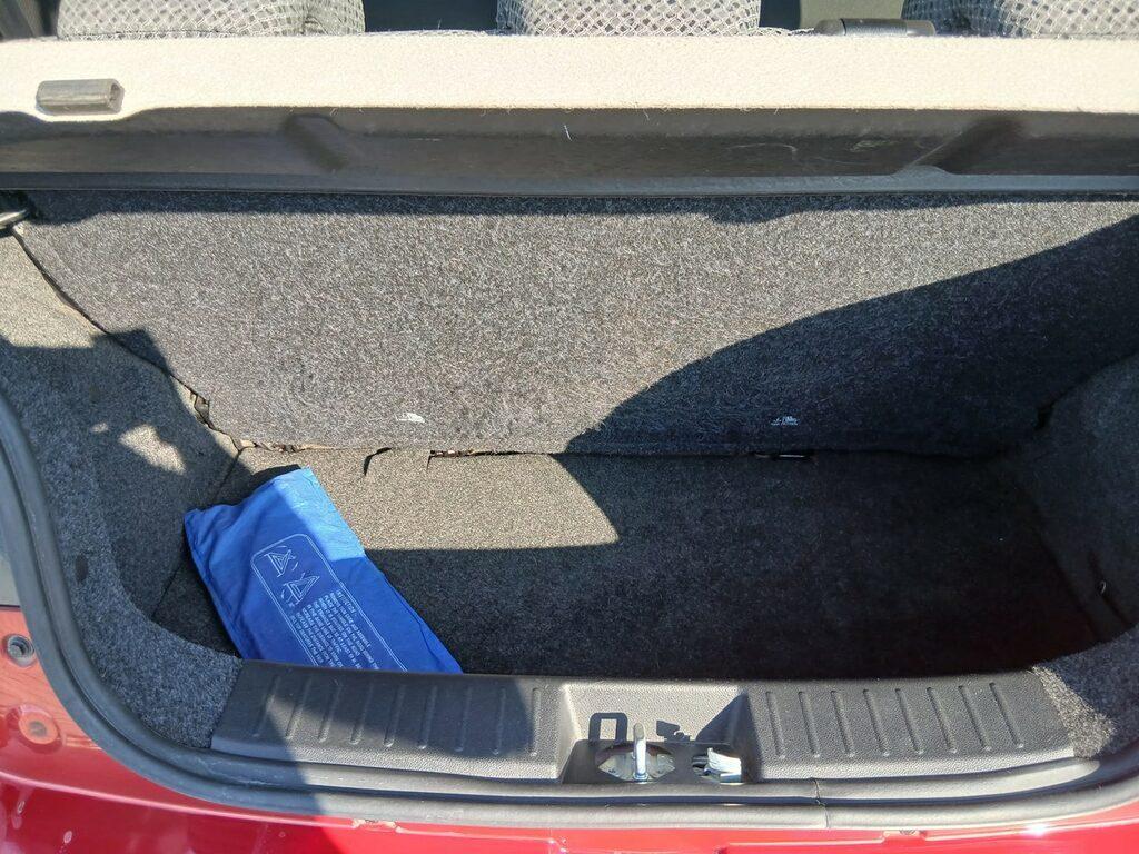 Mahindra KUV100 1.2 K6+ FWD