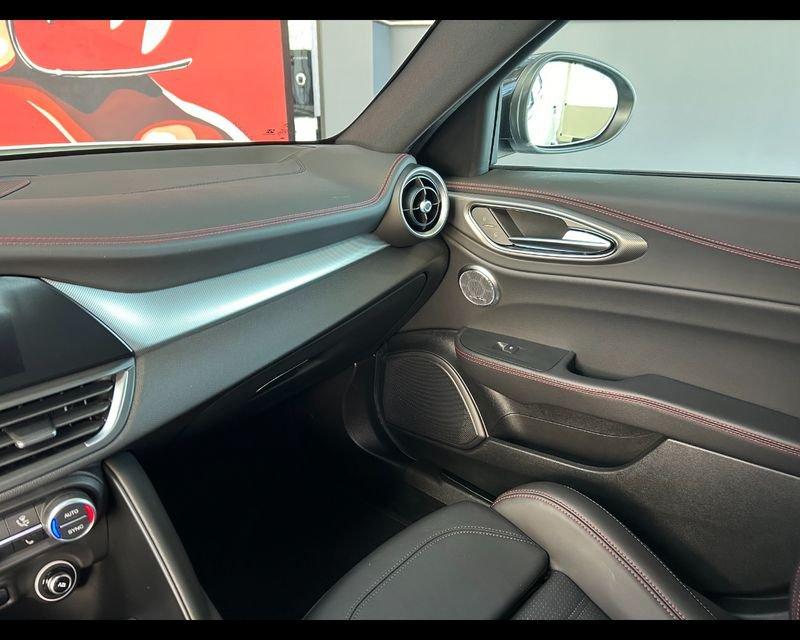 Alfa Romeo Giulia 2.2 Turbodiesel 210 CV AT8 AWD Q4 Tributo Italiano