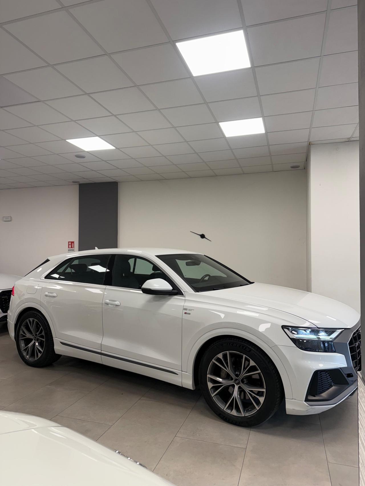 Audi Q8 50 TDI 286 CV quattro tiptronic Sport