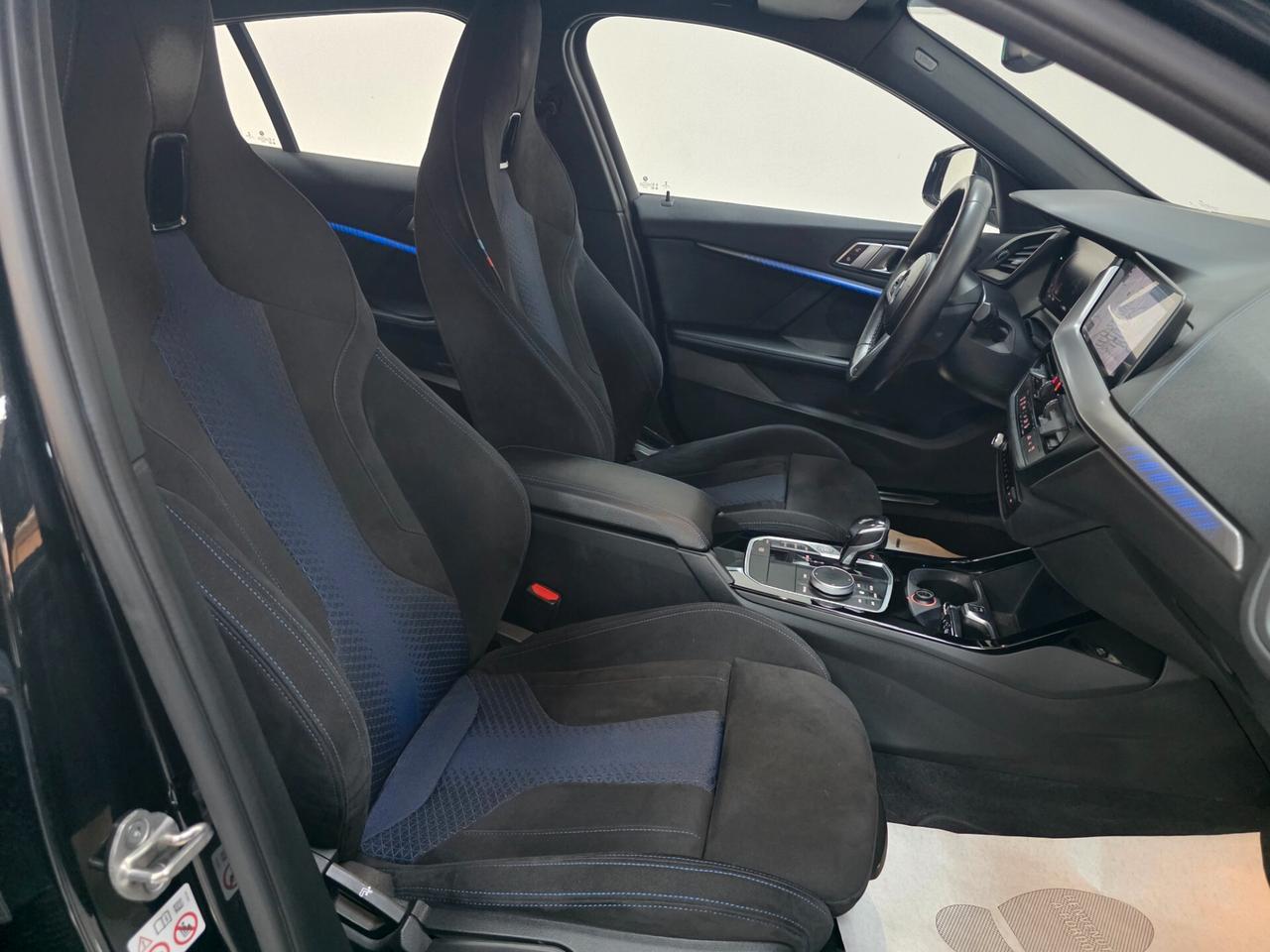 Bmw 118 118d 5p. Msport