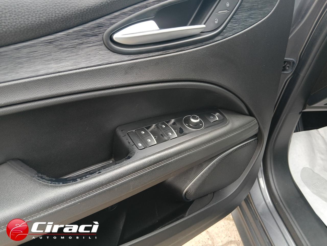 Alfa Romeo Stelvio 2.2 Turbodiesel 190 CV AT8 Q4 Business