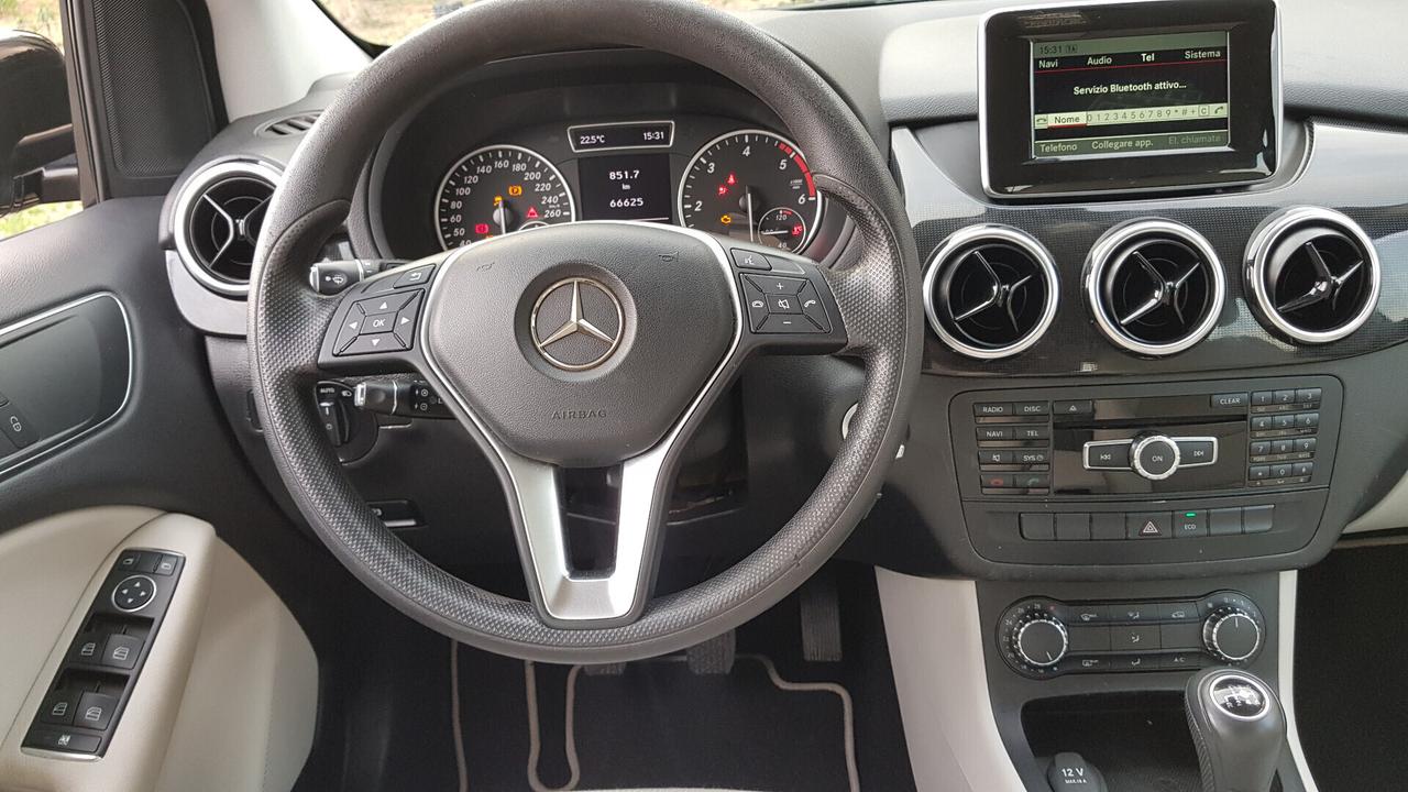 MERCEDES B-160 CDI SOLO 66.000 KM. 09-2013