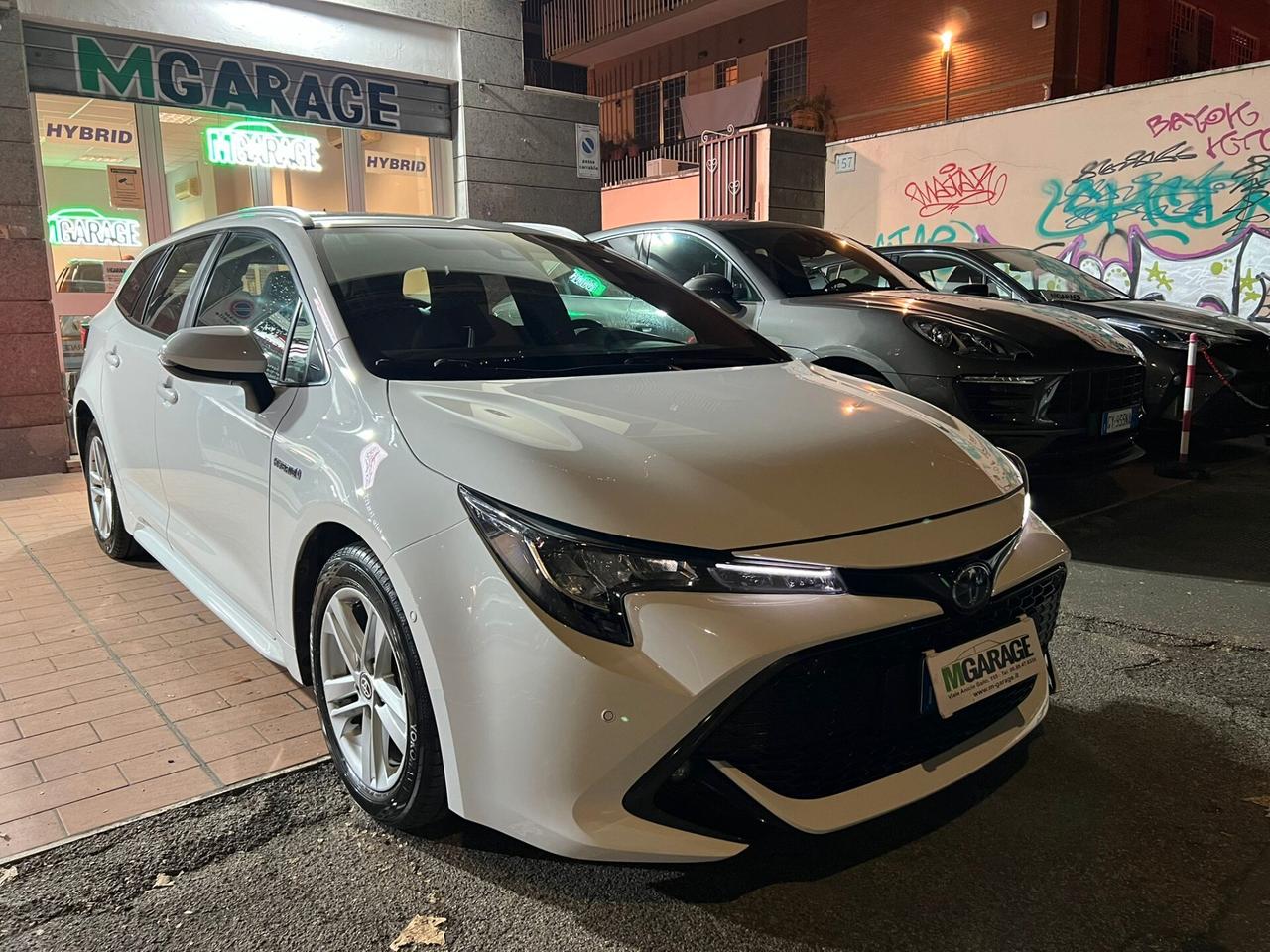 Toyota Corolla TS 1.8 Hybrid Business Tech