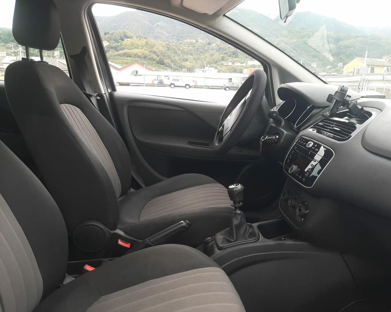 Fiat Grande Punto FORD FIESTA 1.0 EcoBoost ST-Line – NEOPATENTATI CONDIZIONI IMPECCABILI Bellissima