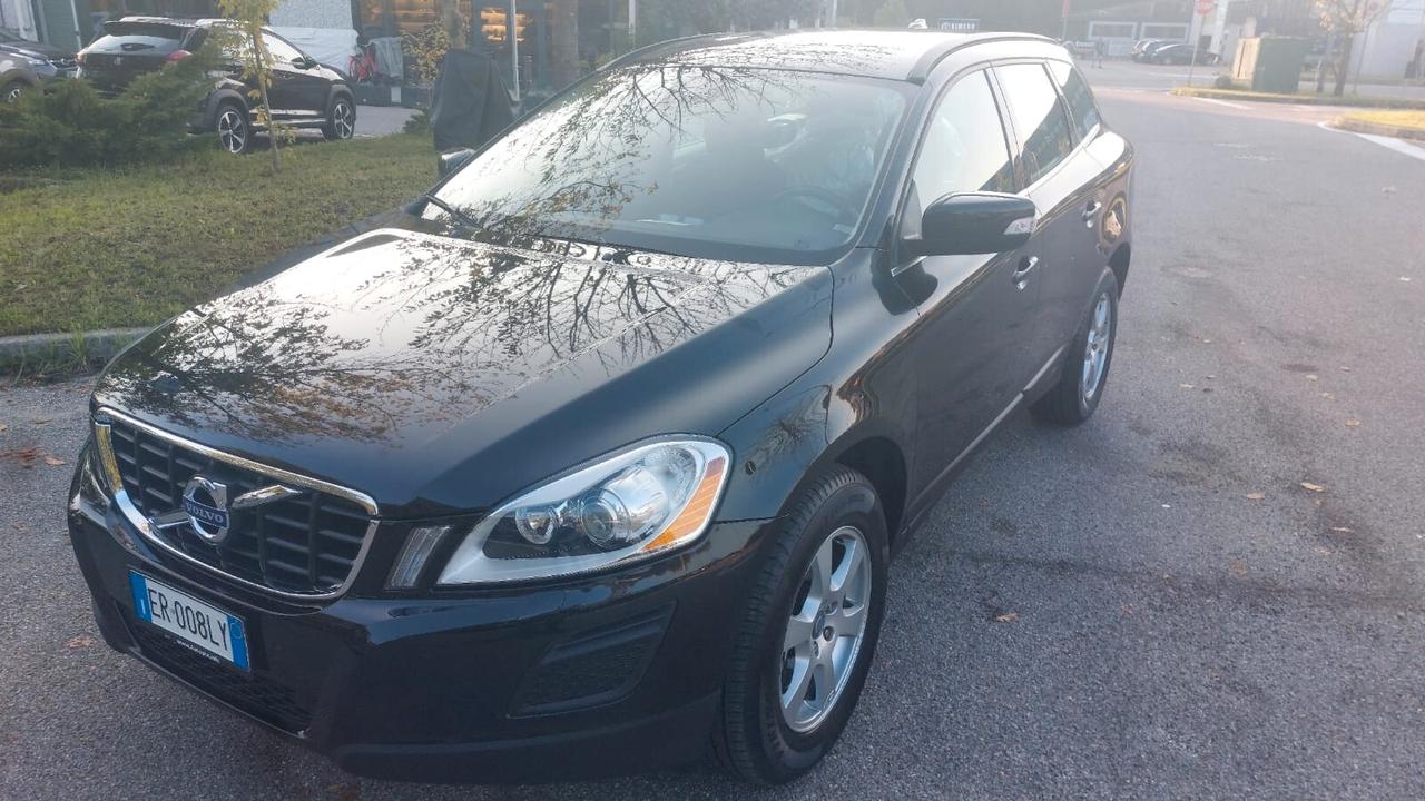 Volvo XC 60 XC60 D3 Geartronic Momentum