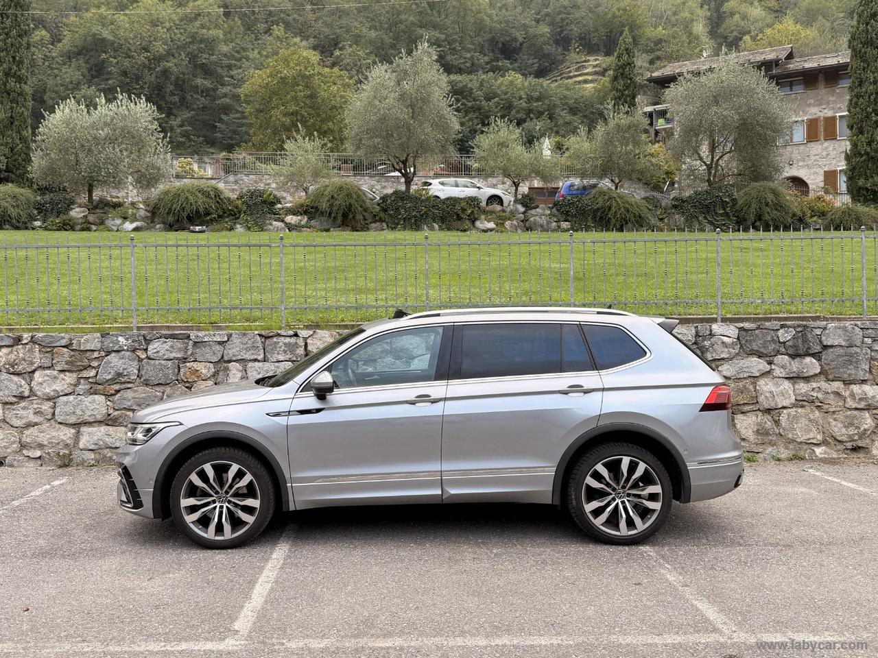 VOLKSWAGEN Tiguan Allsp. 4MOTION R-LINE TETTO PELLE