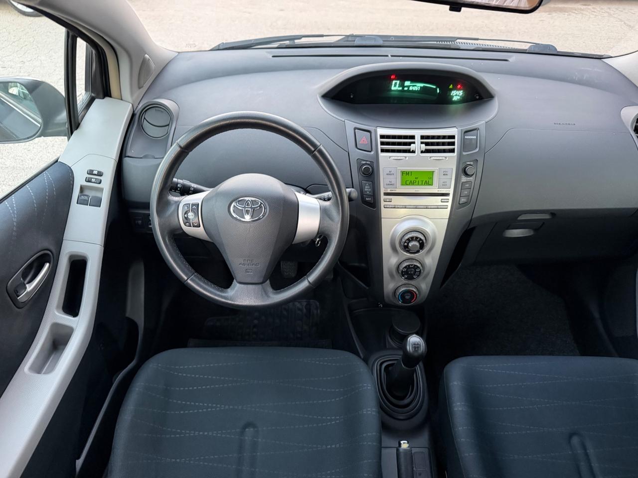 Toyota Yaris 1.3 benzina 87 cv 2008