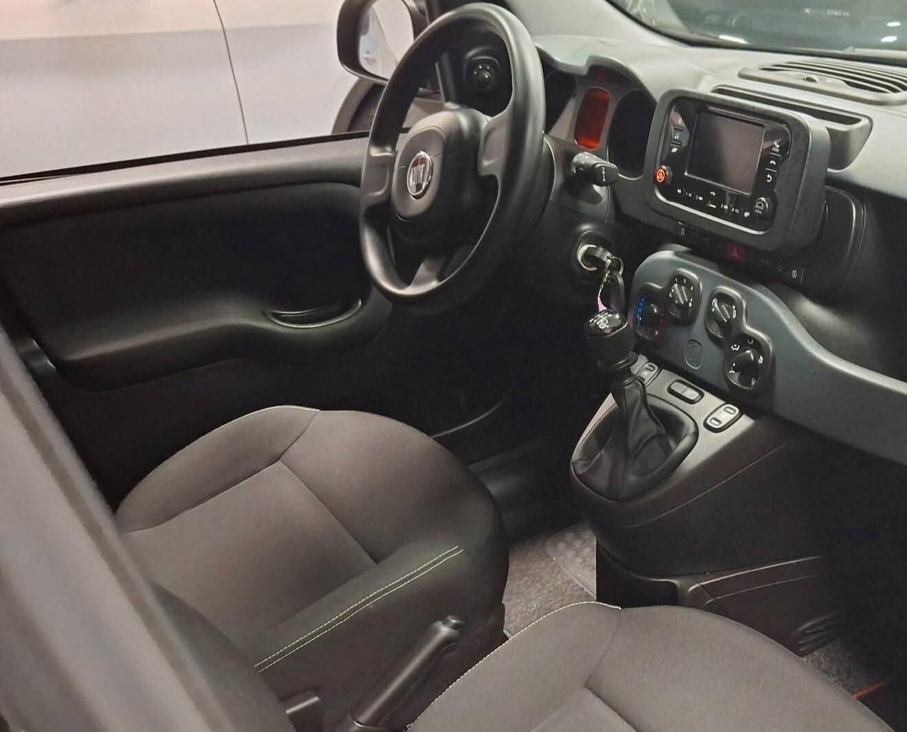 Fiat Panda 1.0 Hybrid City Cross full optional