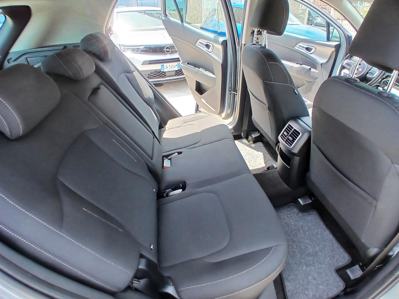 Kia Sportage 1.6 TGDi MHEV DCT Business
