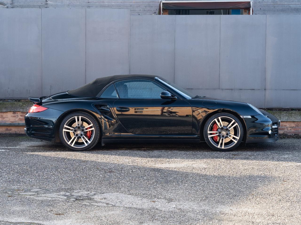 Porsche 911 TURBO CABRIOLET - PDK