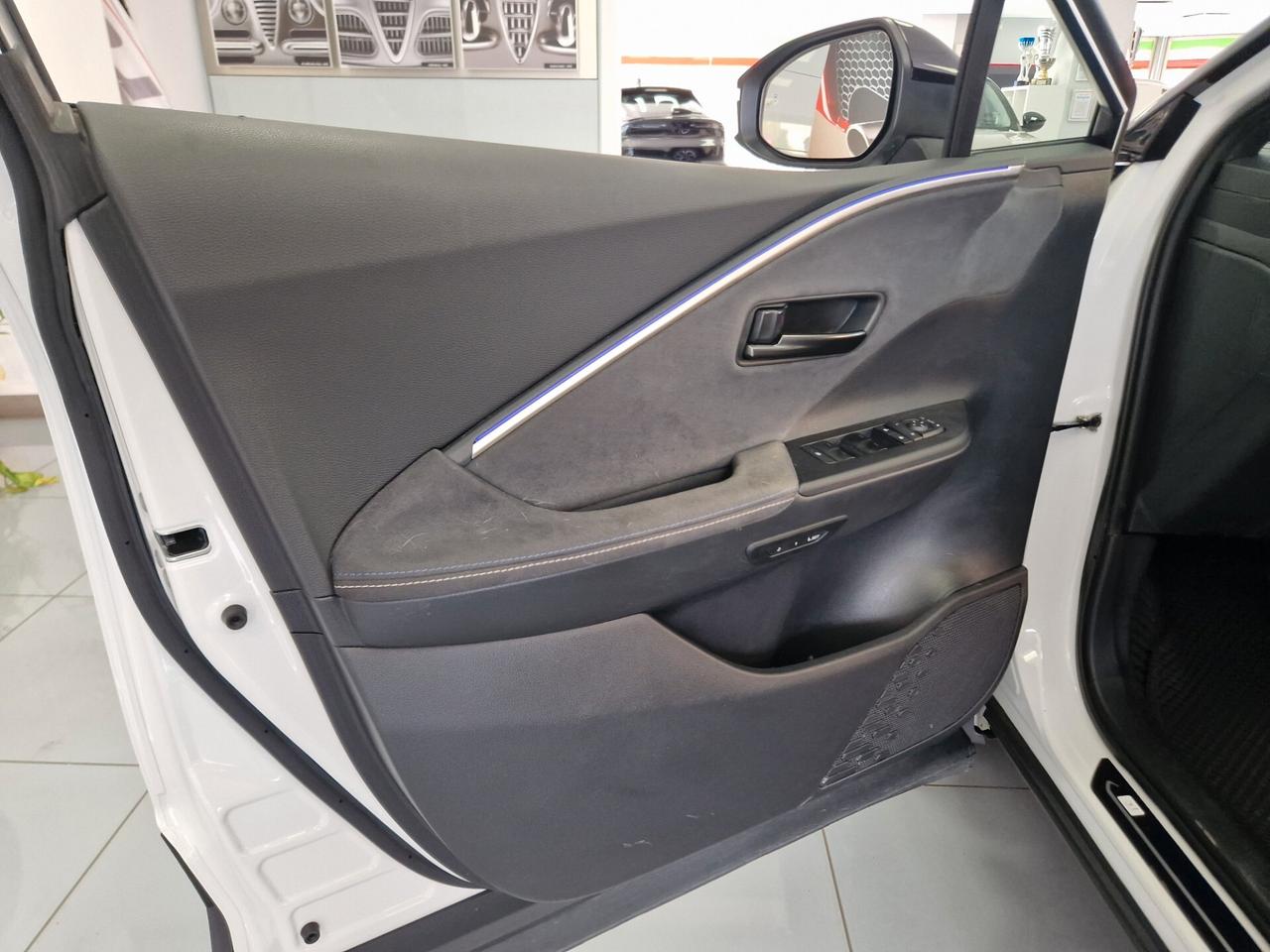 Toyota C-HR 1.8 HV Lounge