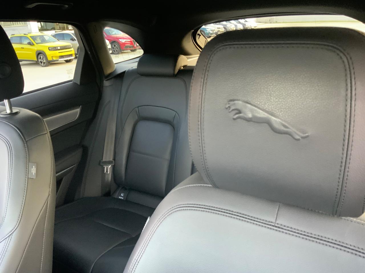Jaguar F-Pace 2.0 D 163 CV AWD aut. SE