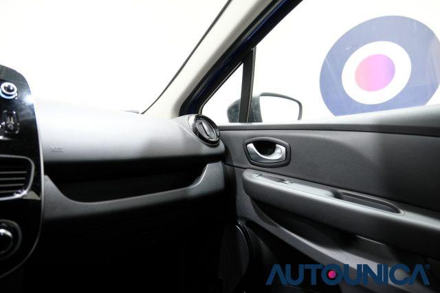 RENAULT Clio TCe 12V 75 CV 5 PORTE MOSCHINO ZEN FULL LED
