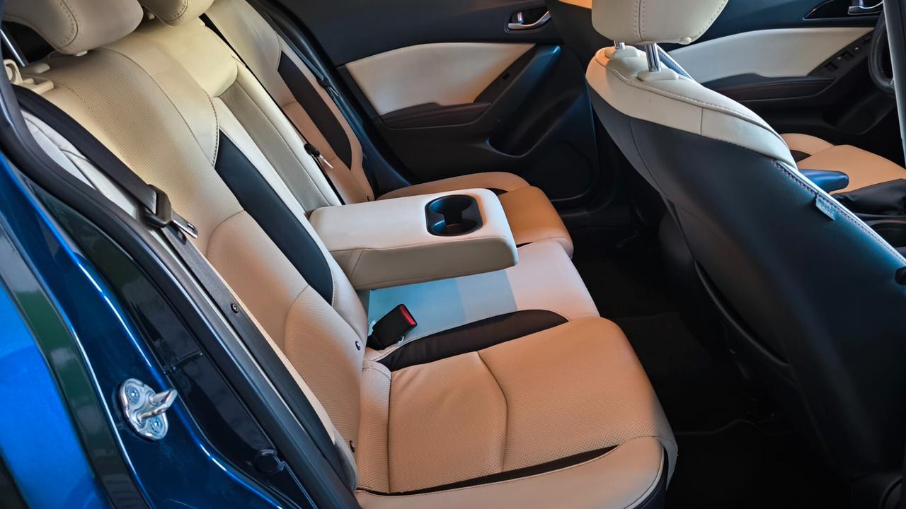 Mazda 3 Mazda3 1.5 Skyactiv-D Evolve Plus