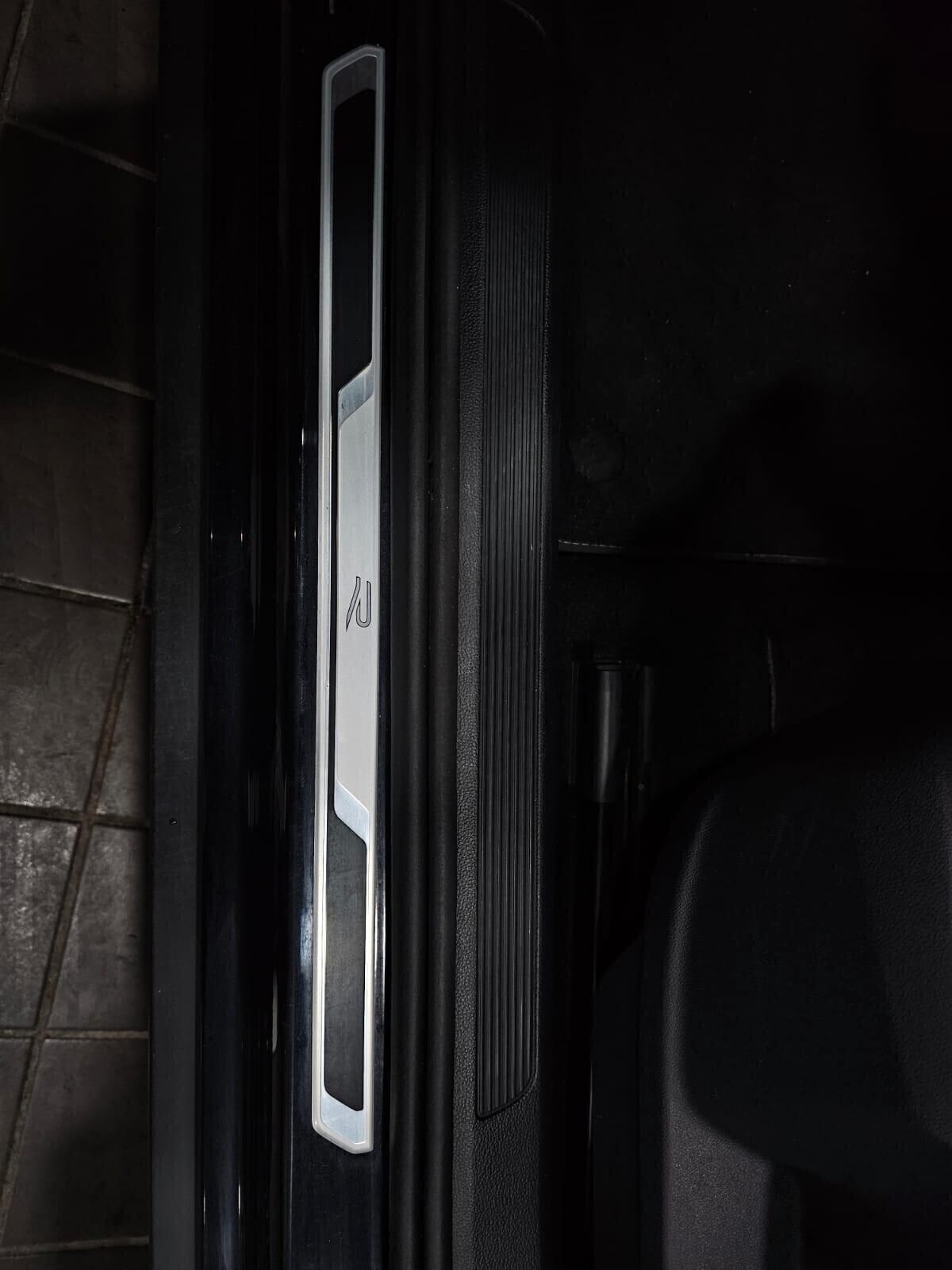 NUOVA VOLKSWAGEN T-ROC 2.0 TDI 150CV R-LINE - ITALIANA PRONTA CONSEGNA