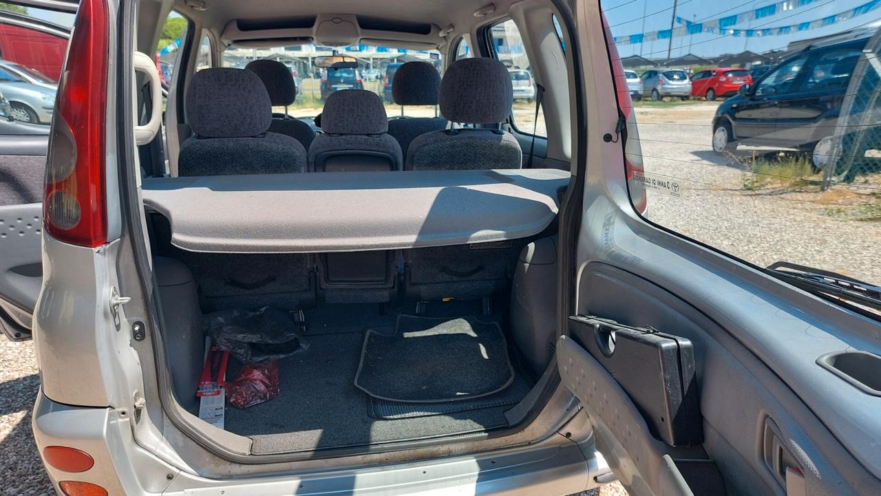 Toyota Yaris Verso 1.4 Tdi D-4D cat Sol