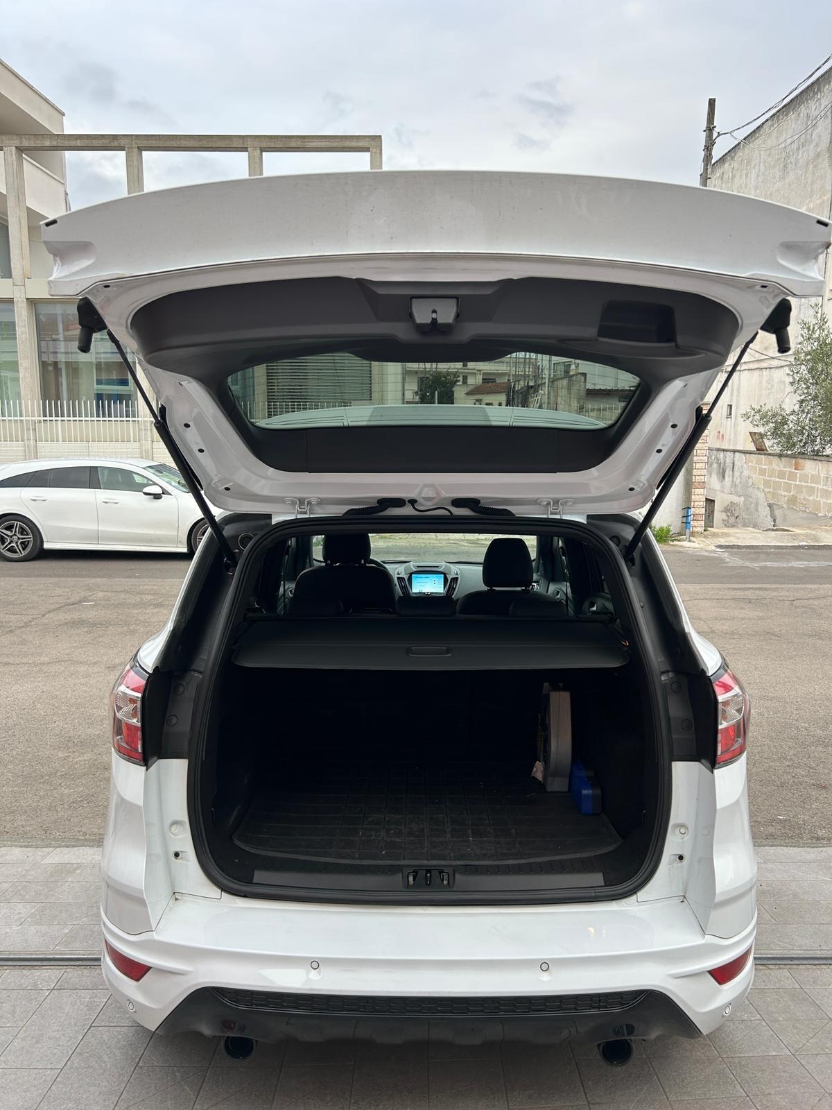 Ford Kuga 1.5 TDCI 120 CV ST-Line-2018