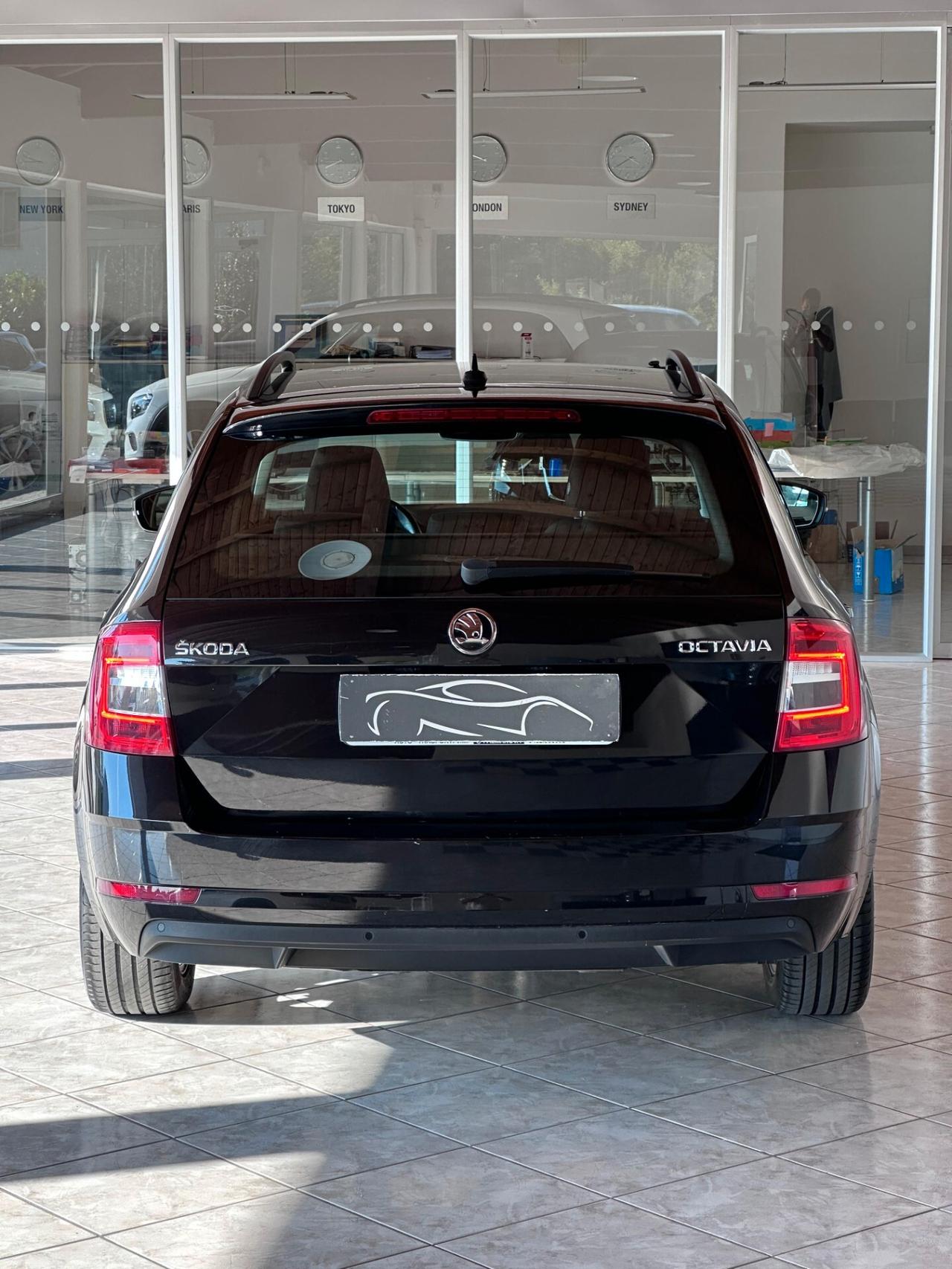 SKODA OCTAVIA 2020 1.6 TDI SCR 115 CV Wagon Ambition *UniProprietario