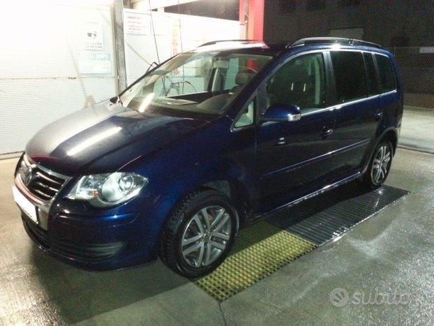 Volkswagen Touran 2.0 Ecofuel Highline