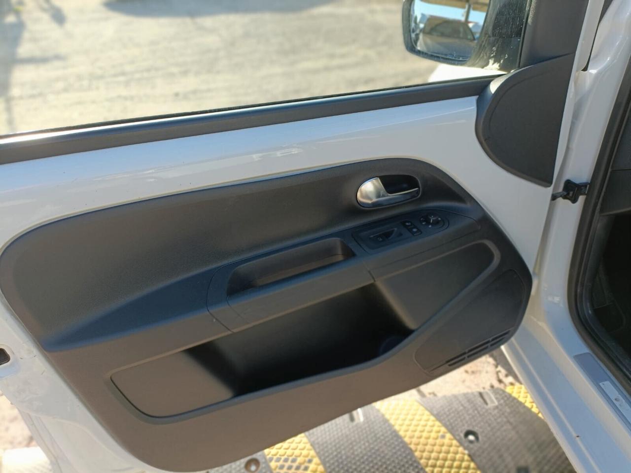 Volkswagen up! 1.0 75 CV 5p. high up! NEOPATENTATI