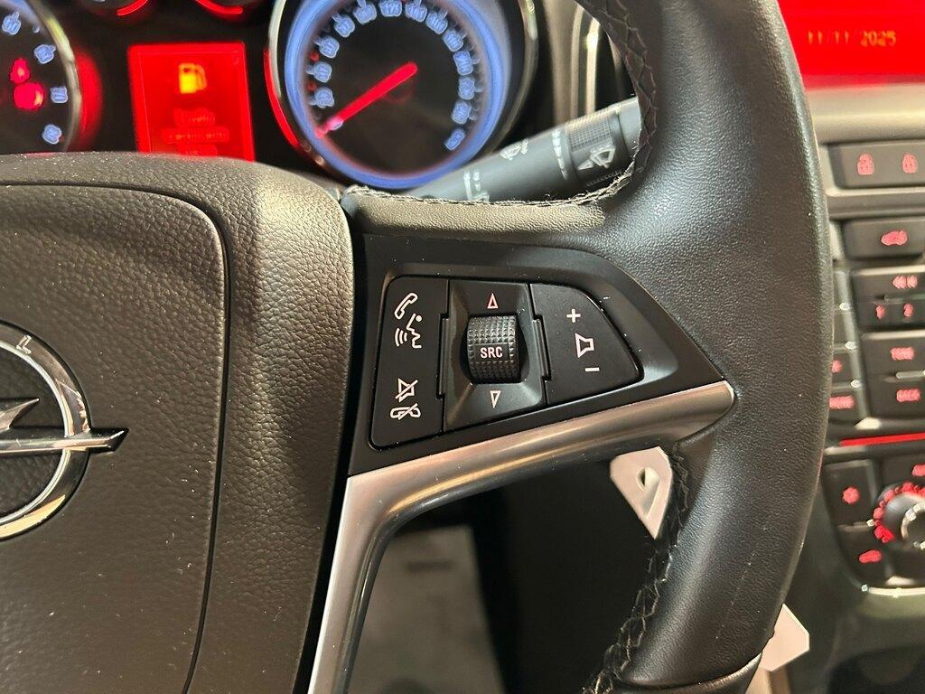 Opel Astra Sedan 1.4 Cosmo