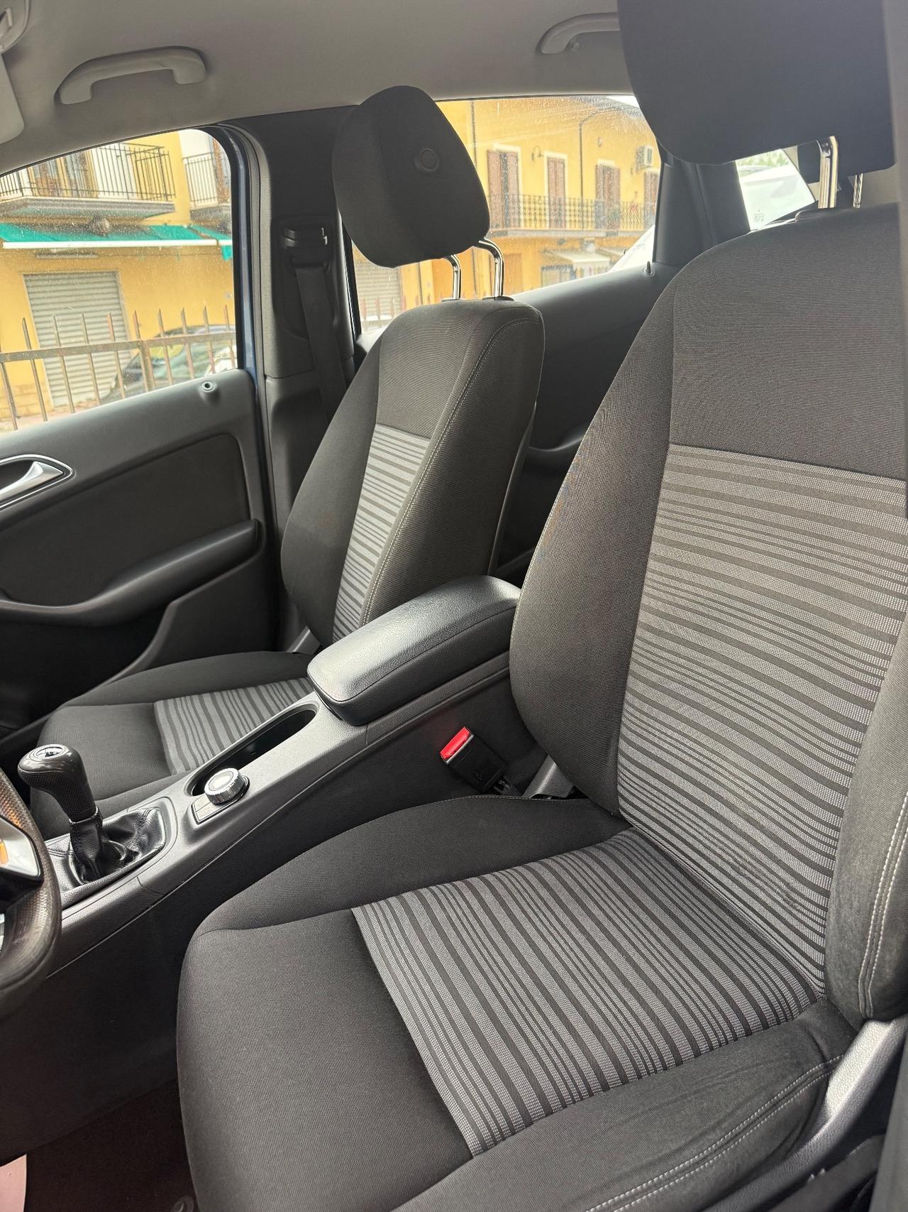 Mercedes-benz B 200 CDI BlueEFFICIENCY Premium