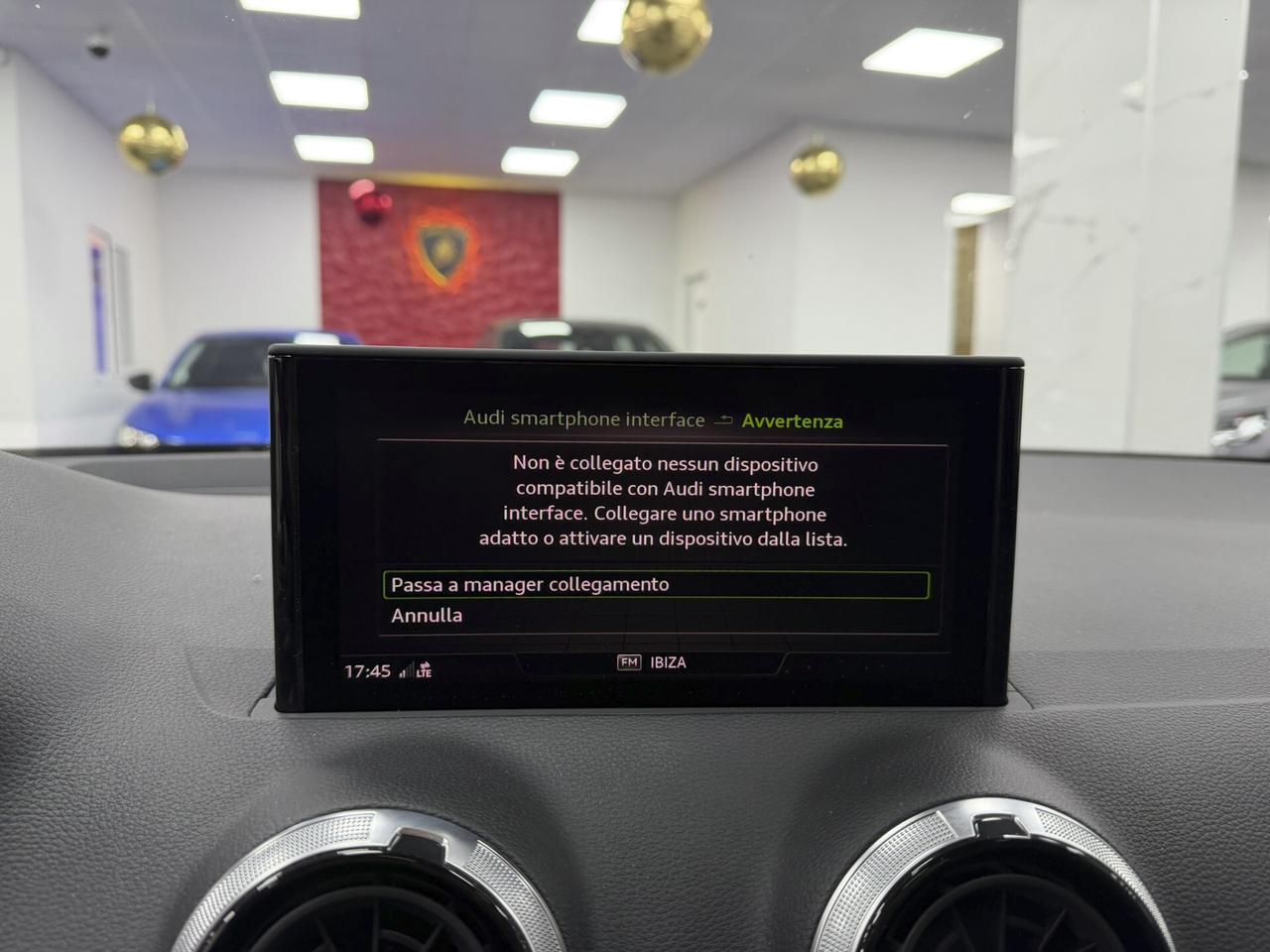 Audi Q2 30 TDI Identity Black S-LINE