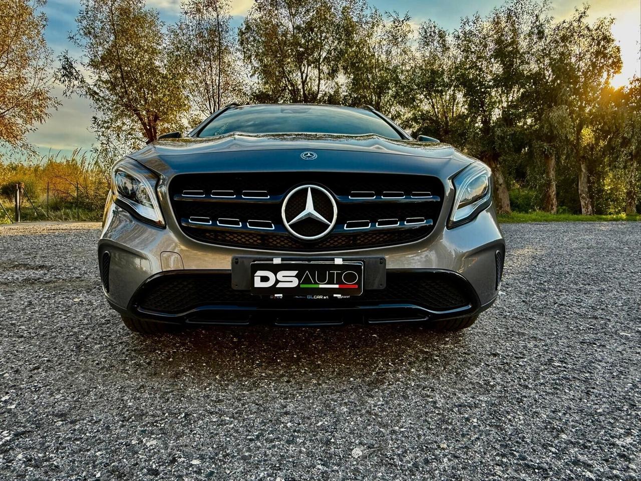 MERCEDES- BENZ GLA 200 D AUTOMATIC SPORT