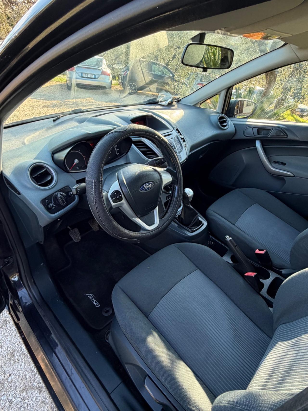 Ford Fiesta 1.4 TDCi 5p. Titanium