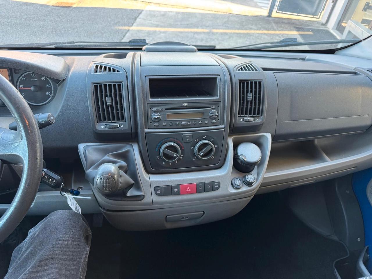 Citroen Jumper 33 2.2 HDi/100 PM-TN Furgone Vetrato 9 POSTI