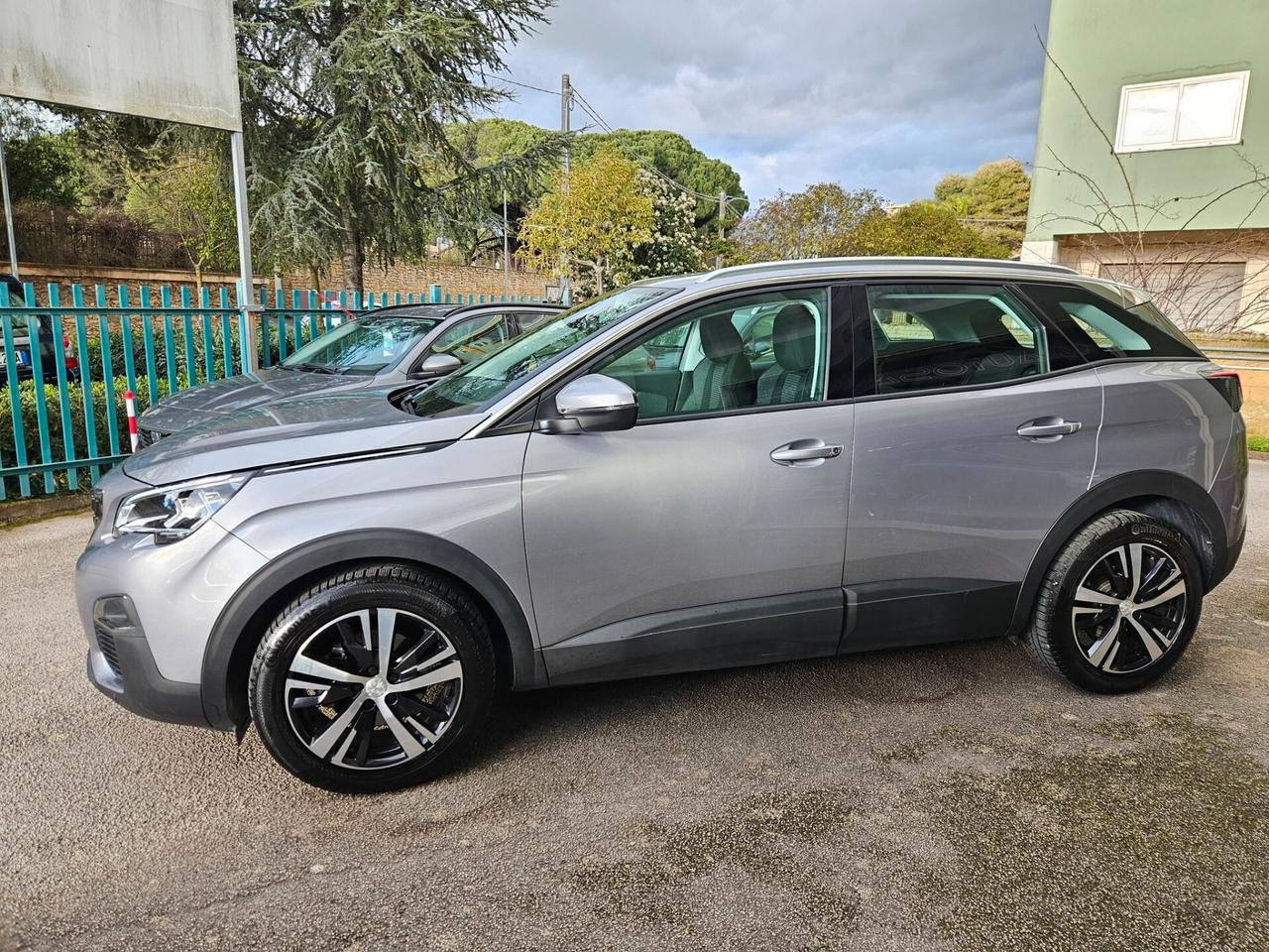 Peugeot 3008 BlueHDi 130 S&S EAT8 Allure