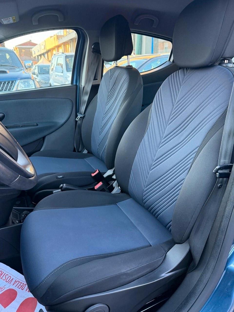 Lancia Ypsilon 1.2 69 CV 5 porte GPL Ecochic Gold