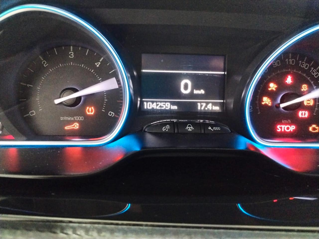 Peugeot 2008 BlueHDi 100 Allure