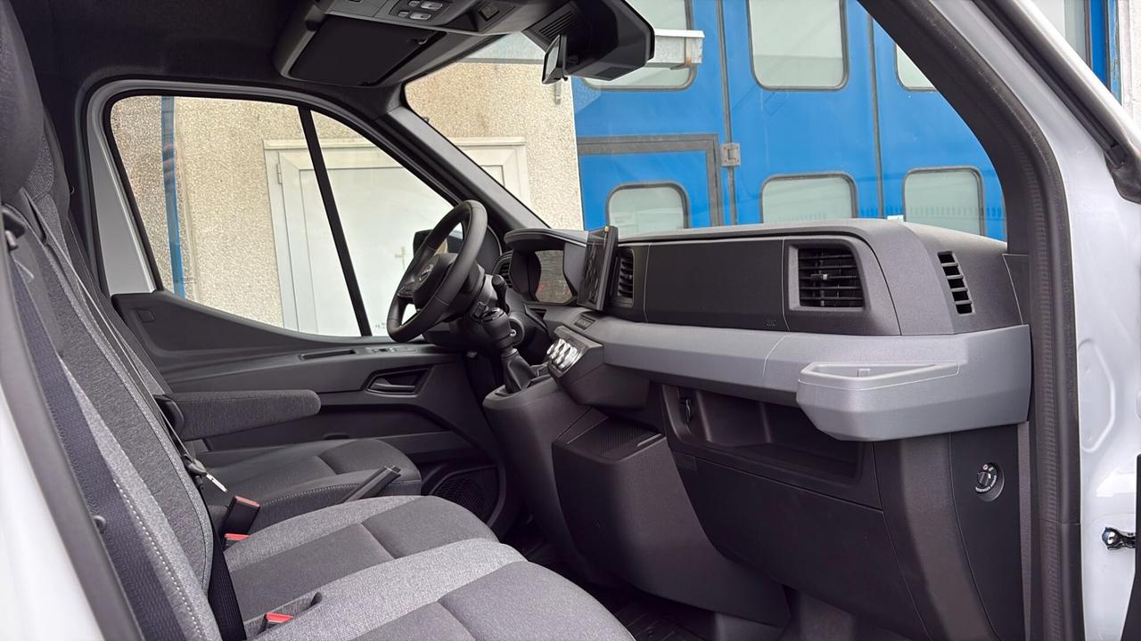 FURGONATURA 8 BANCALI CON SPONDA SU NISSAN INTERSTAR L3 GEMELLATO 150 CV