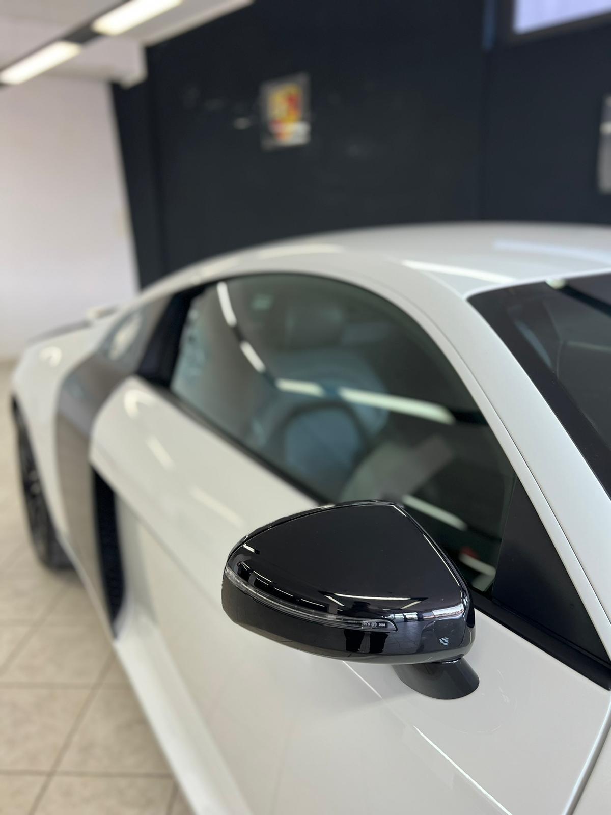 Audi R8 4.2 V8 FSI quattro R tronic