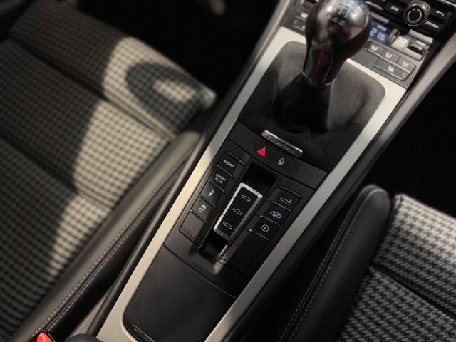 PORSCHE 991 3.8 50th ANNIVERSARY manual gearshift