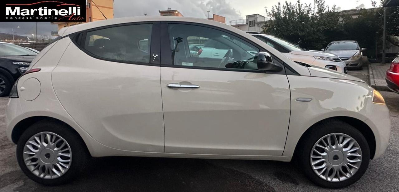 Lancia Ypsilon 1.2 69 CV 5 porte Gold