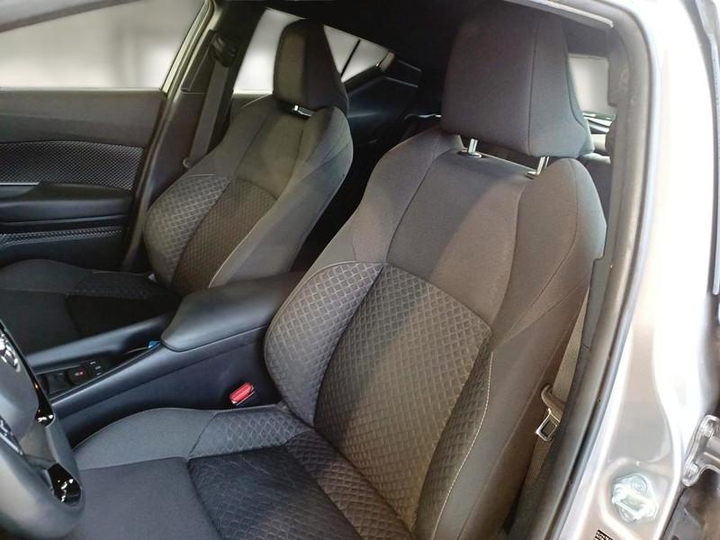 TOYOTA C-HR 1.8H 98CV E-CVT Business