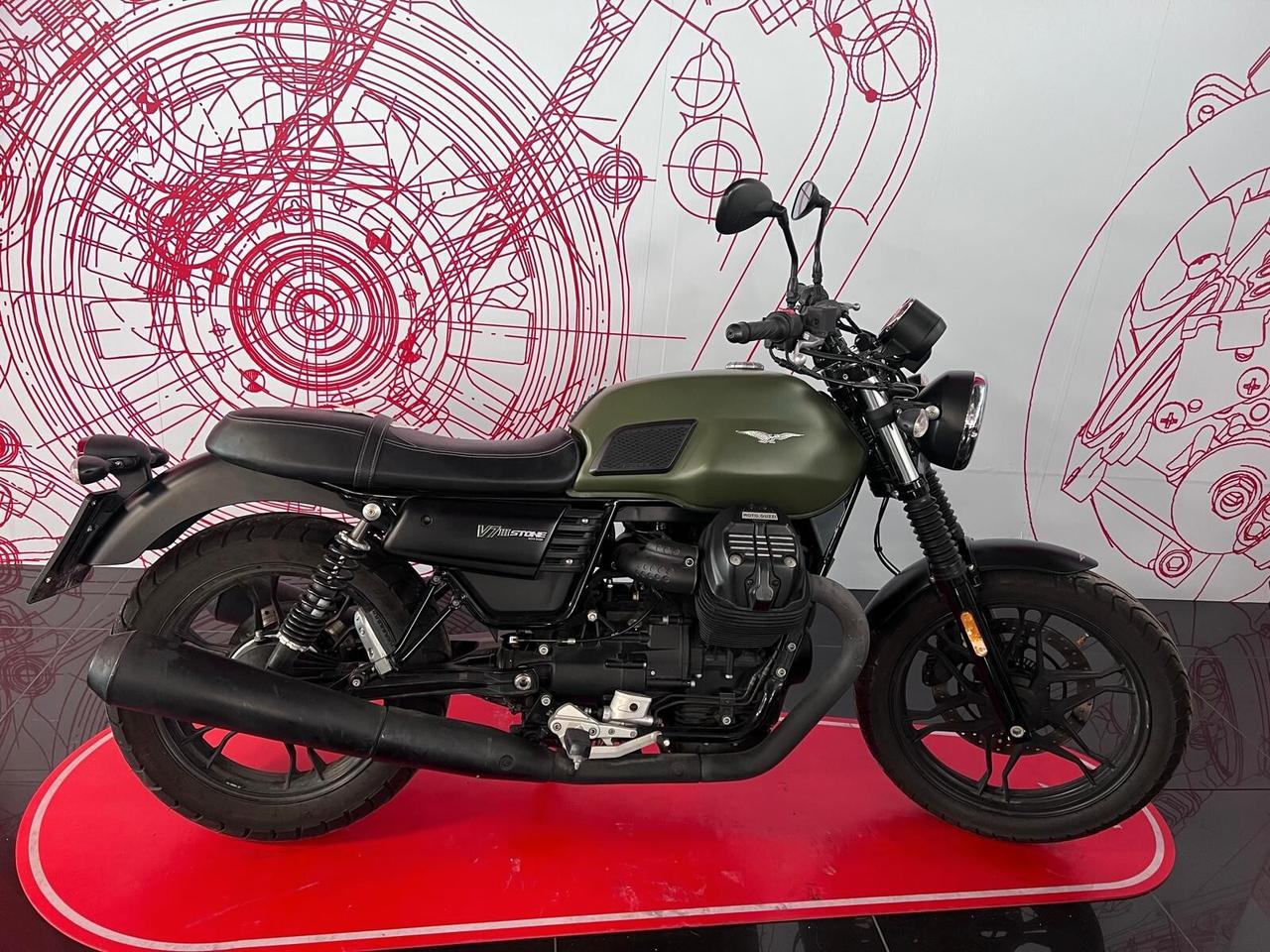 Moto Guzzi V7 III Stone 2018