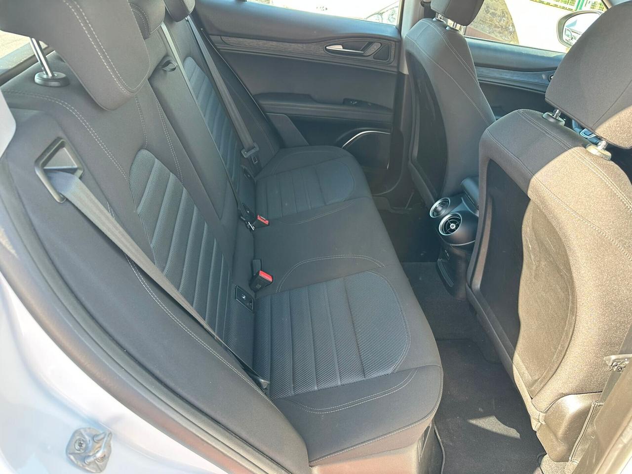Alfa Romeo Stelvio diesel p.a.r.i.-a.l.-n.u.o.v.o.