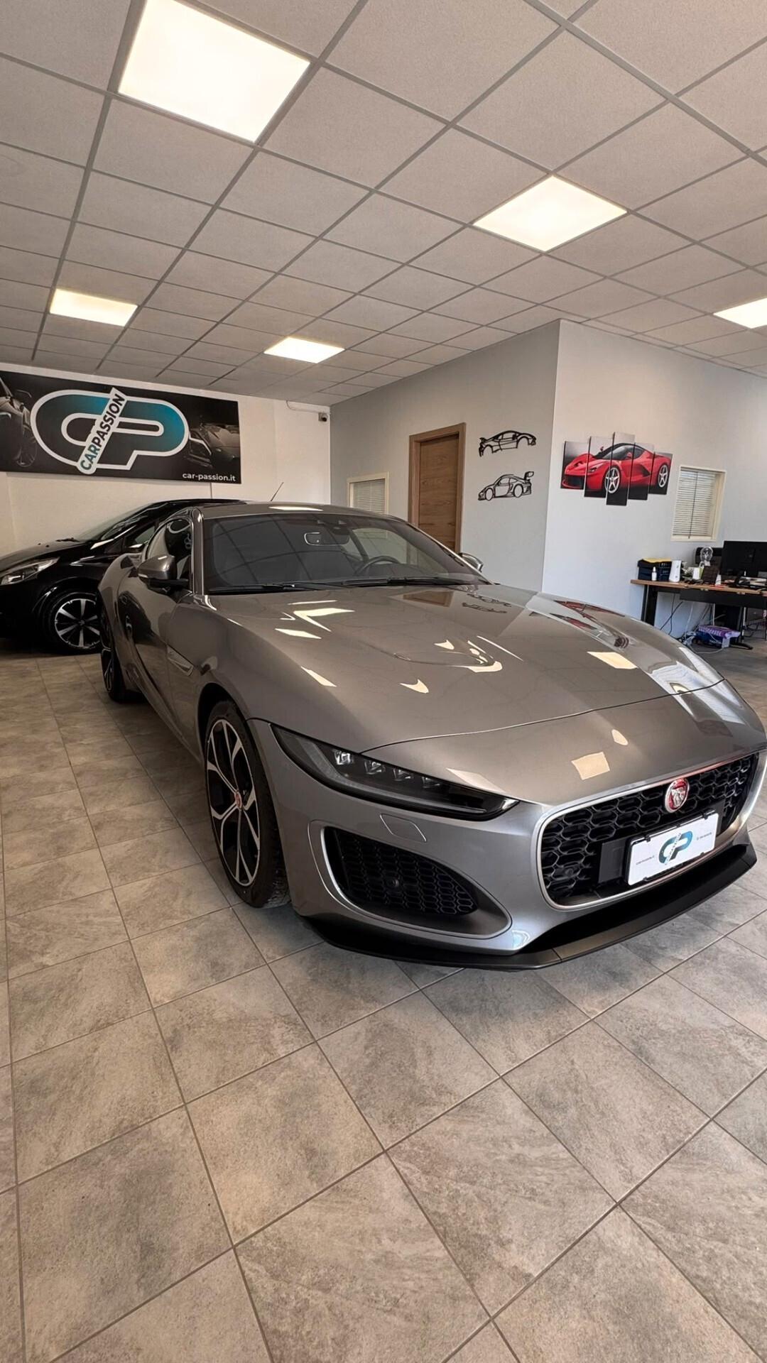 Jaguar F-Type 2.0 aut. Coupé R-Dynamic Black
