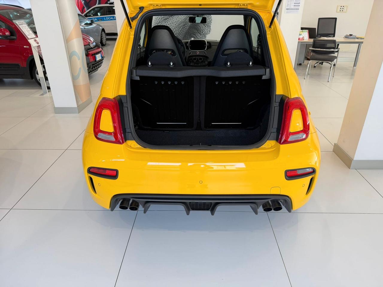 Abarth 595 1.4 Turbo T-Jet 180 CV Competizione